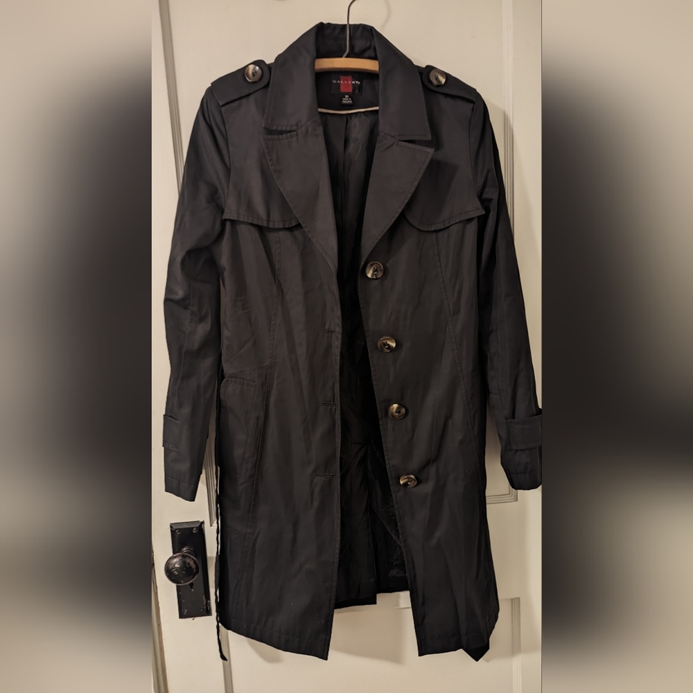 Vintage Raincoat - Picture 4 of 5